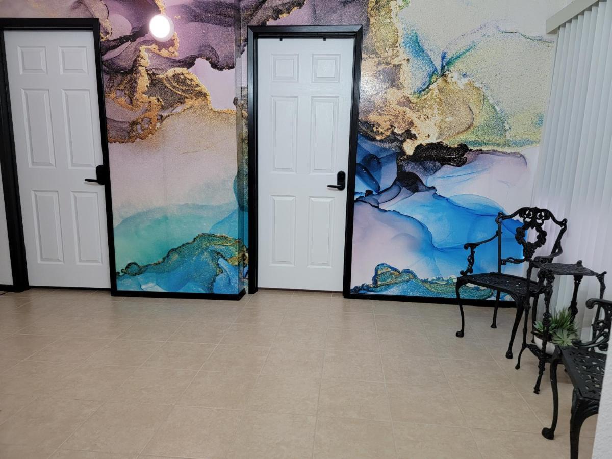 גלנדייל Orangewood & 51Ave Homestay - Not A Hotel מראה חיצוני תמונה